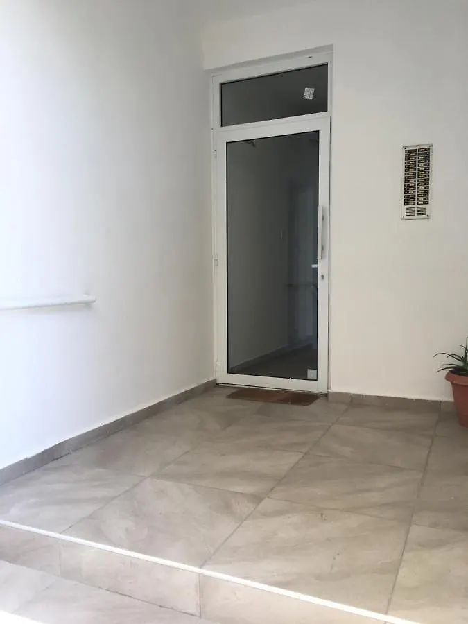 Larnaca Beach Apartment 1A
